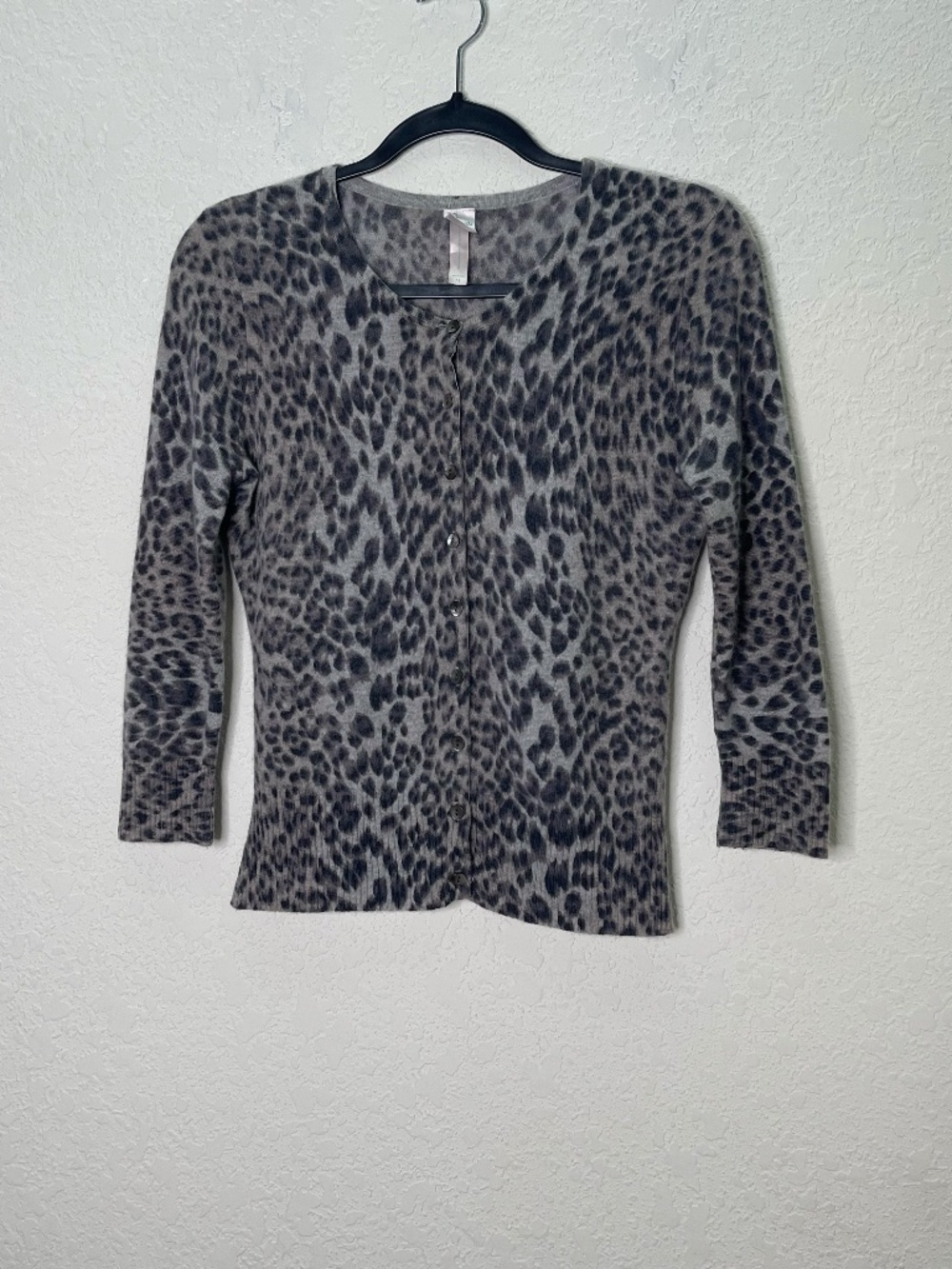 AQUA Cashmere Womens M 100% Cashmere Leopard Print Cardigan Gray Black